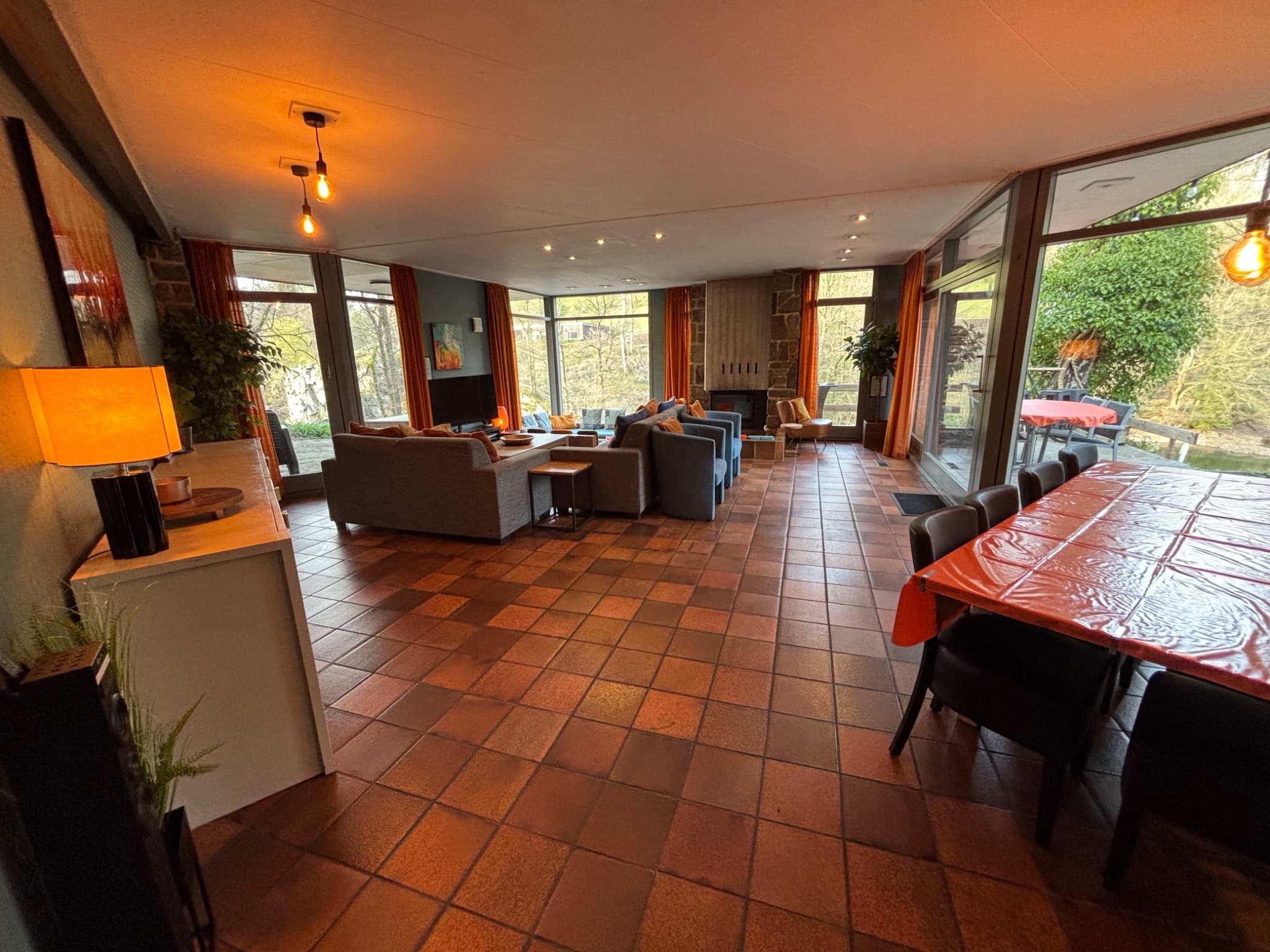 DHN - Living room (01)